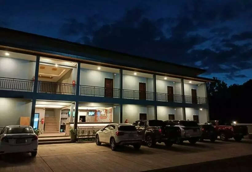 ホテル น้ำเค็มอินน์ Namkhem Inn