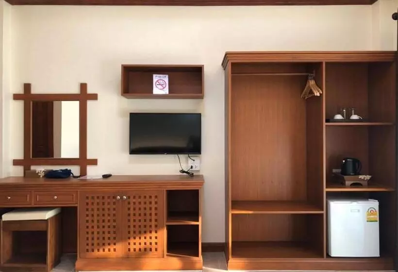 Huen Him Kong Hotel Phrae