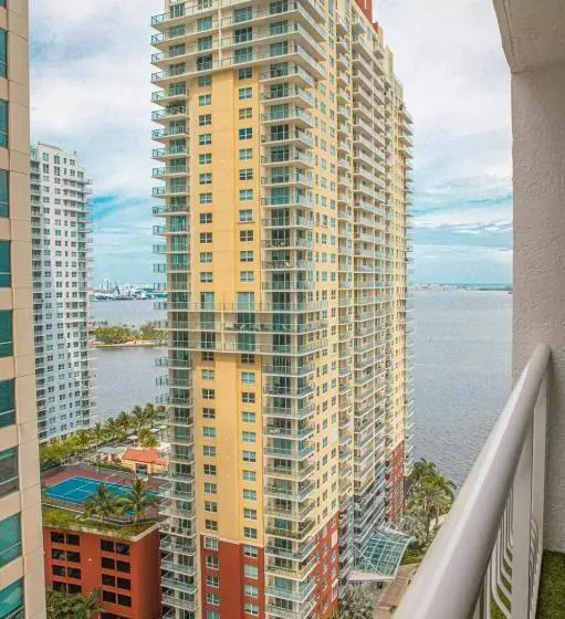 Modern And Luxurious Brickell Studio