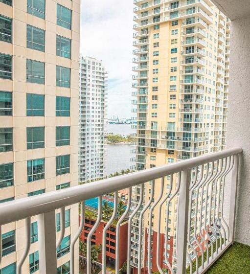 Modern And Luxurious Brickell Studio