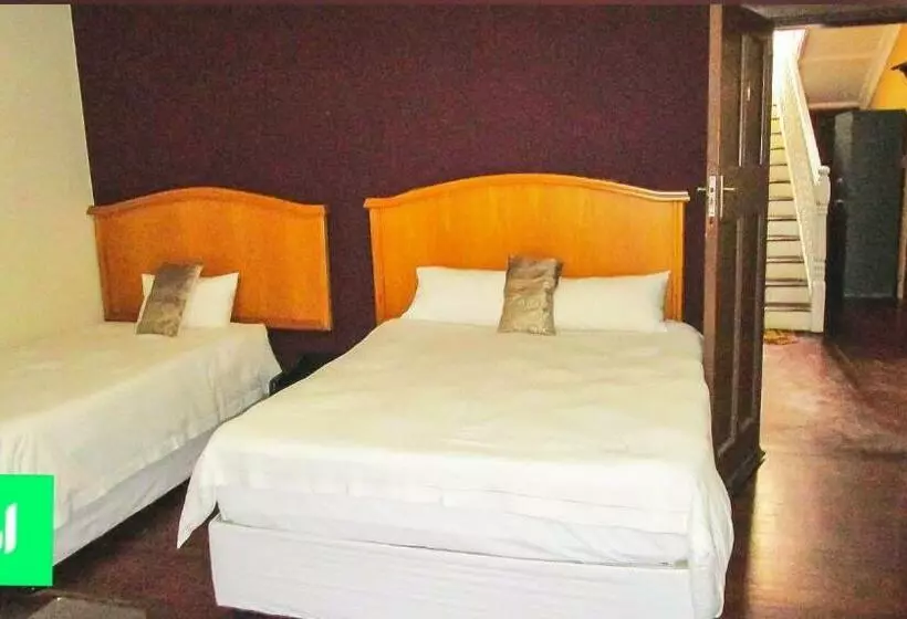 پانسیون Durban Inn