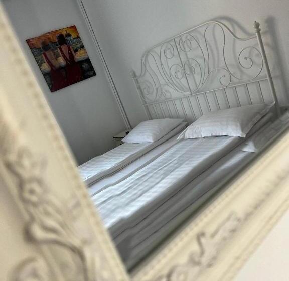 پانسیون Vila Codreanu