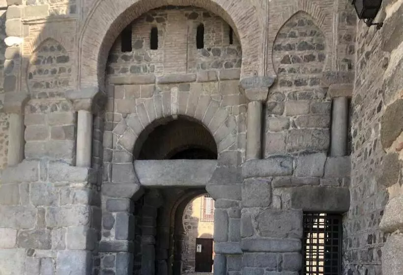 Plaza Adarve Toledo