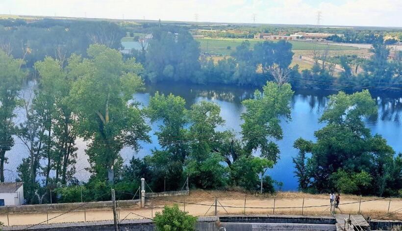 Tordesillas, Miralduero