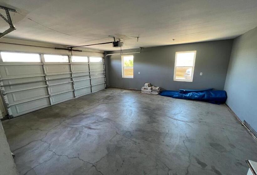 Wine Country Modern Farmhouse With Heated Pool, Hot Tub, Cybertruck