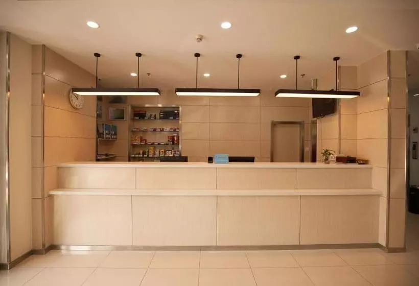 호텔 Hanting Express Dalian Airport