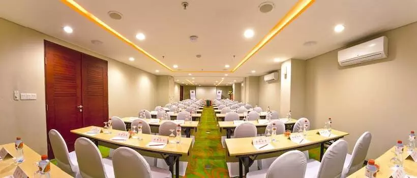 Harris Hotel Seminyak