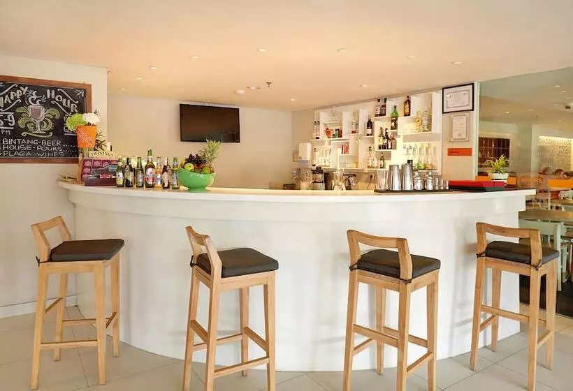 Harris Hotel Seminyak