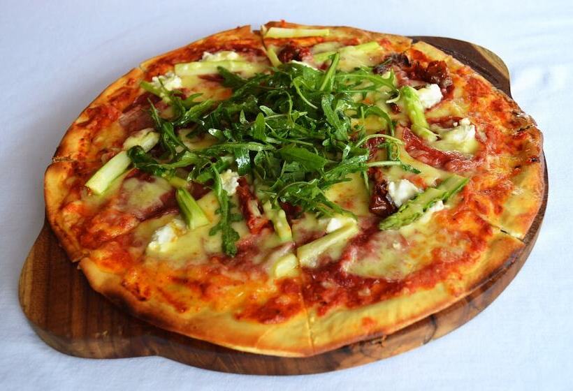 Harris Hotel Seminyak