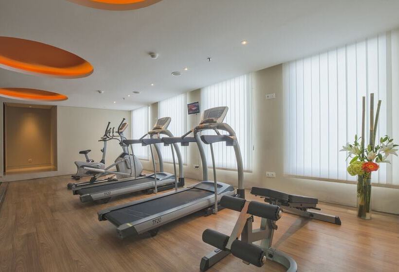 Harris Hotel Seminyak