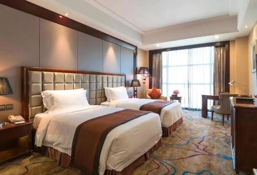 هتل Shenzhen Baohengda International