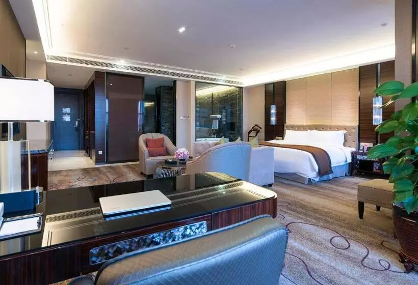 هتل Shenzhen Baohengda International