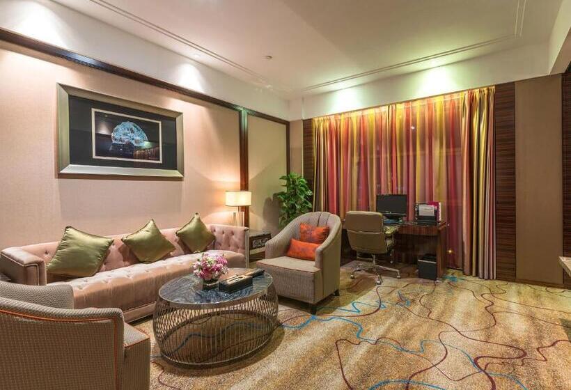 בית מלון כפרי Shenzhen Baohengda International