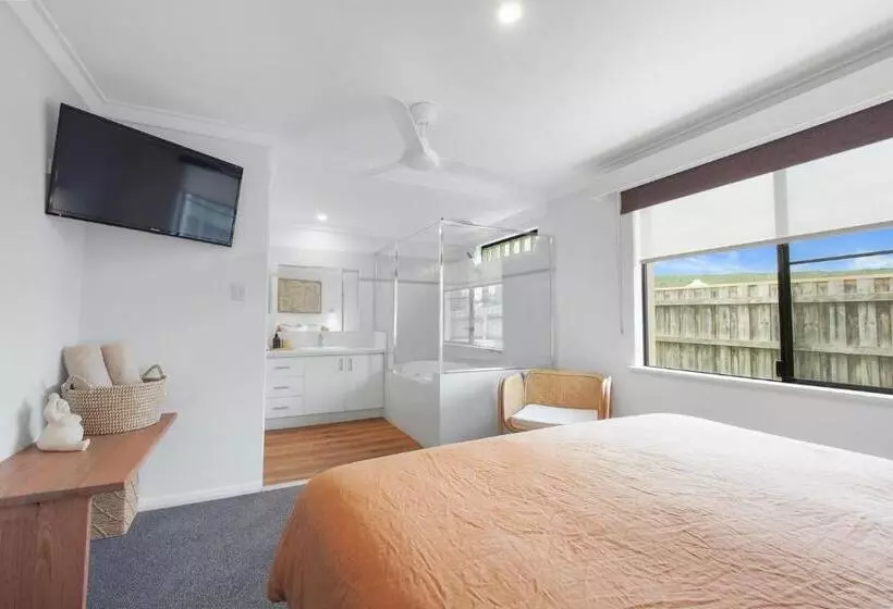 A Stones Throw Gnarabup