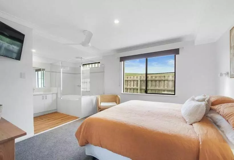 A Stones Throw Gnarabup