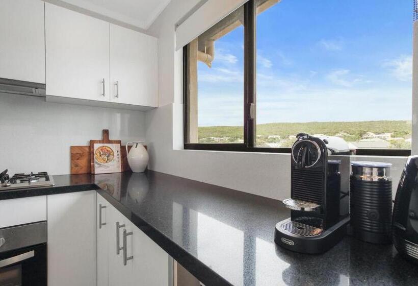 A Stones Throw Gnarabup