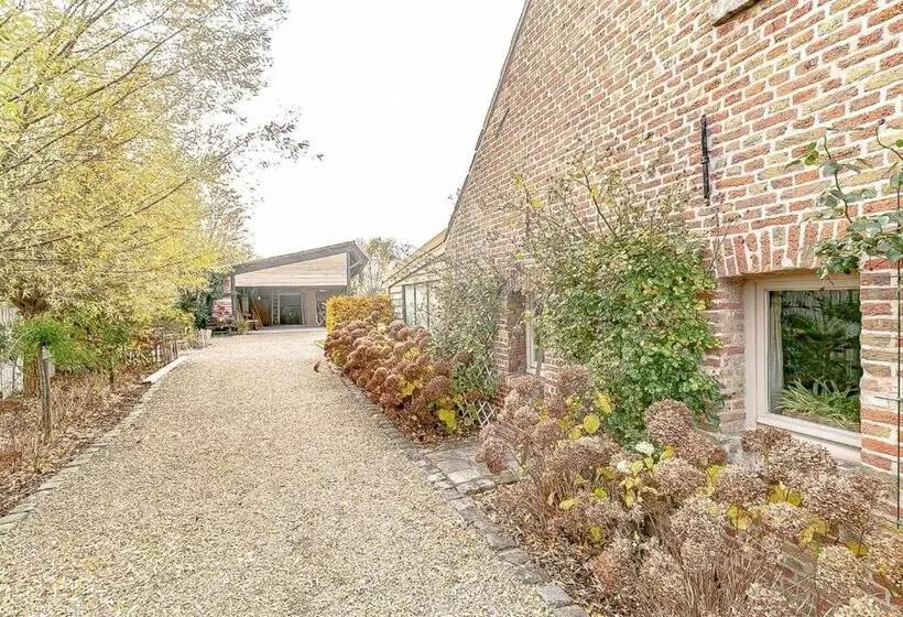 Aamiaismajoitus (B&B) D Oude Smidse