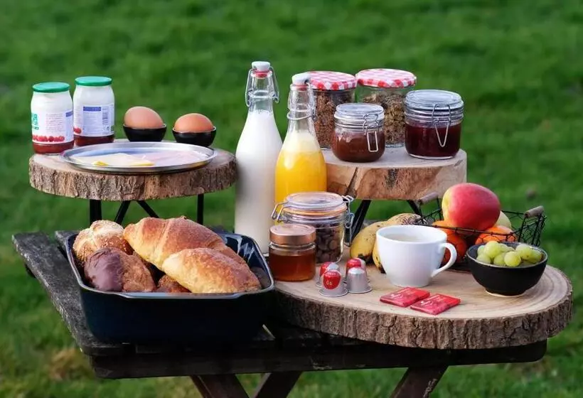 Aamiaismajoitus (B&B) D Oude Smidse