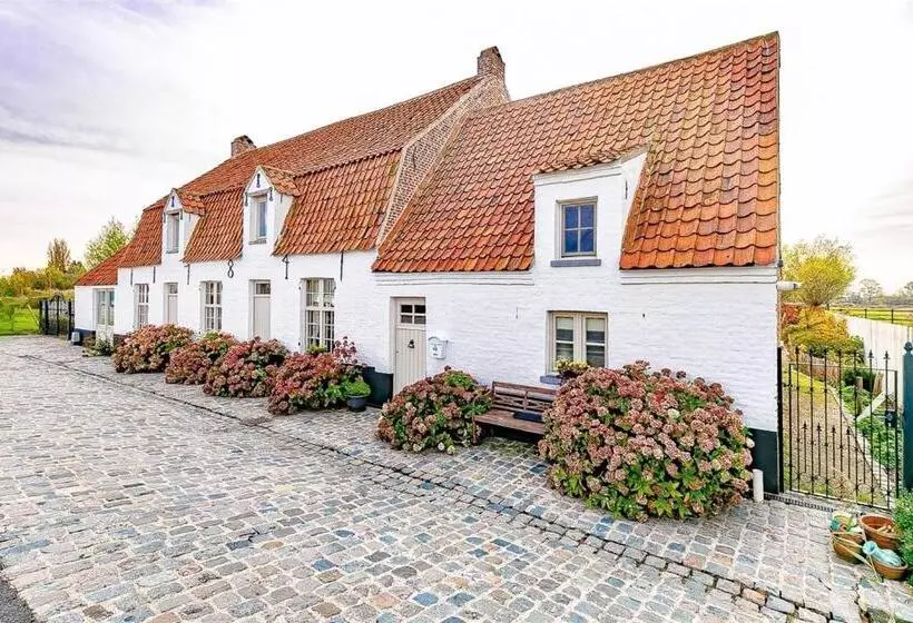 Aamiaismajoitus (B&B) D Oude Smidse