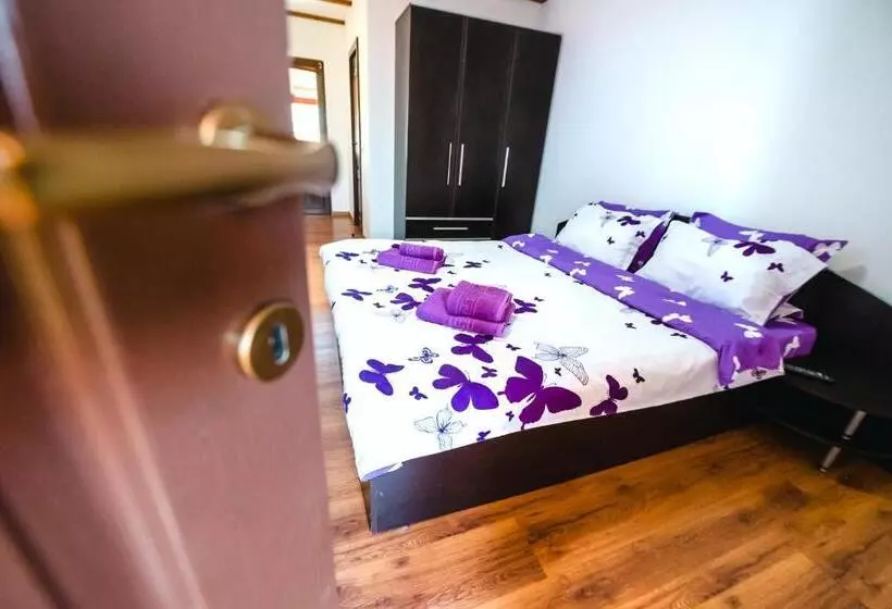 Casa De Vacanta Sadu