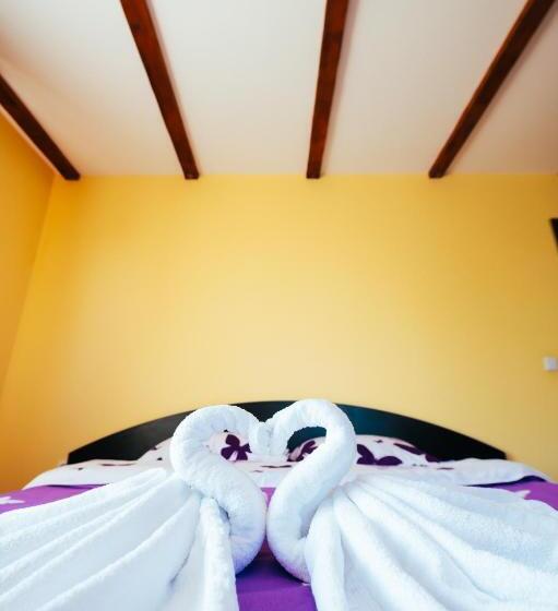 Casa De Vacanta Sadu