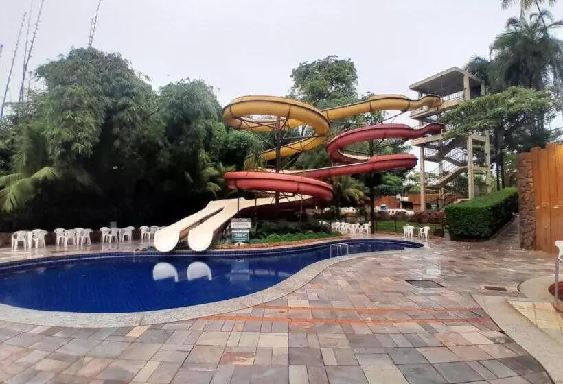 Golden Dolphin Resort   Caldas Novas   Go