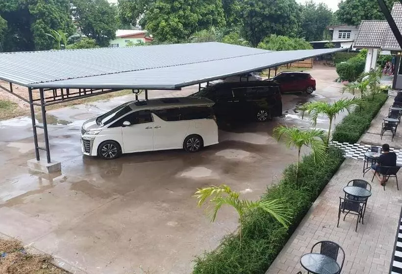 ホテル โรงแรมอินทราเพลส