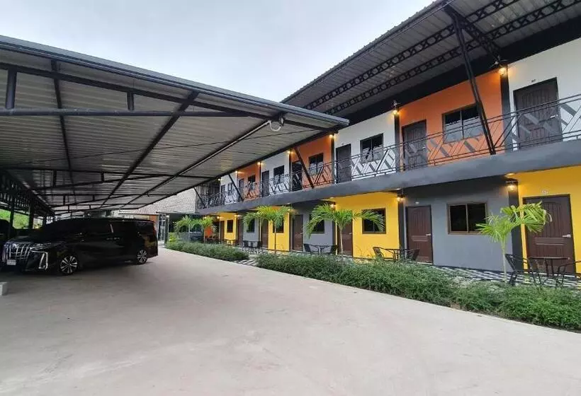 ホテル โรงแรมอินทราเพลส