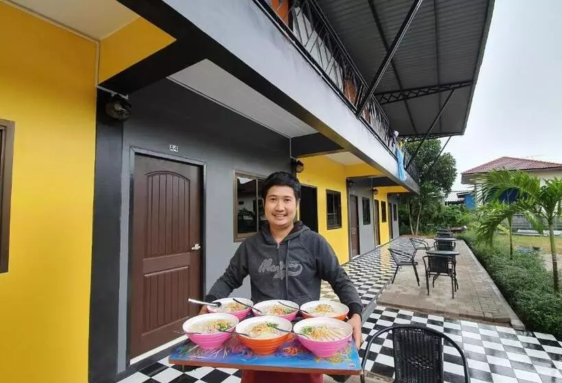 ホテル โรงแรมอินทราเพลส