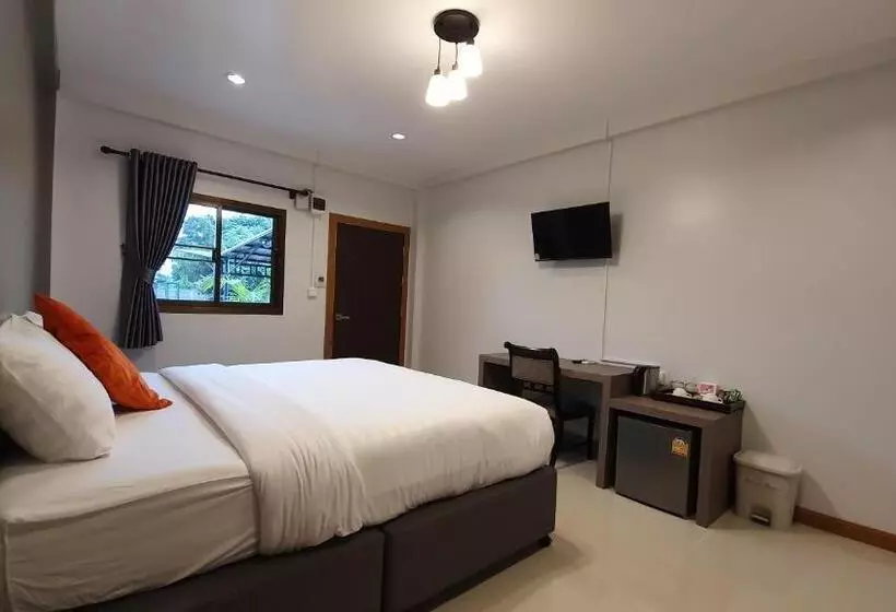 ホテル โรงแรมอินทราเพลส