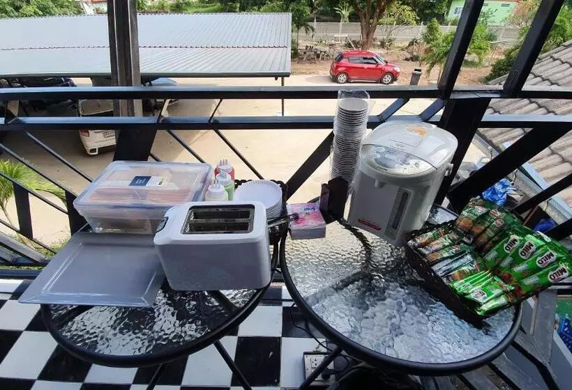 ホテル โรงแรมอินทราเพลส