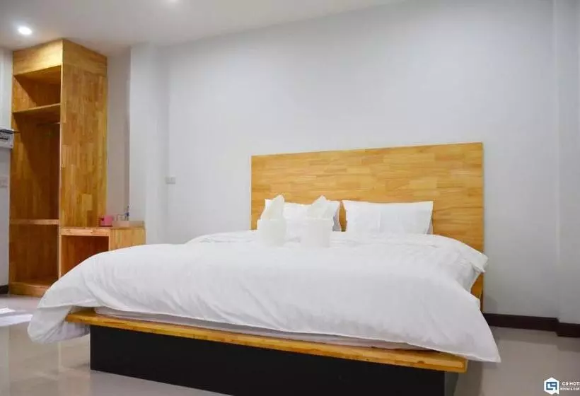 C9 Hotel   โรงแรมซีไนน์