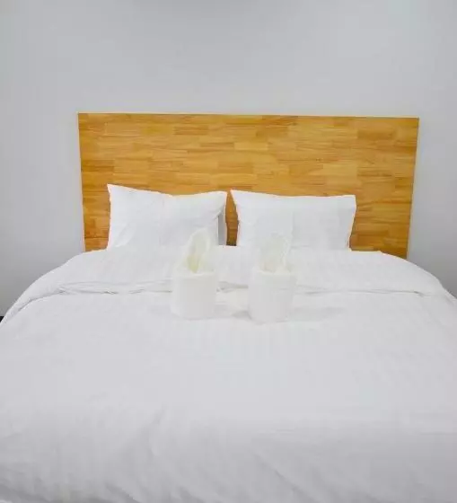 C9 Hotel   โรงแรมซีไนน์