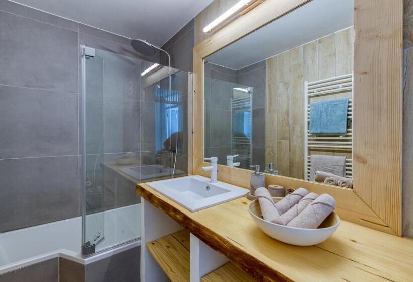 Le Petit Balcon Avec Vue Sur Le Mont Blanc 2 étoiles