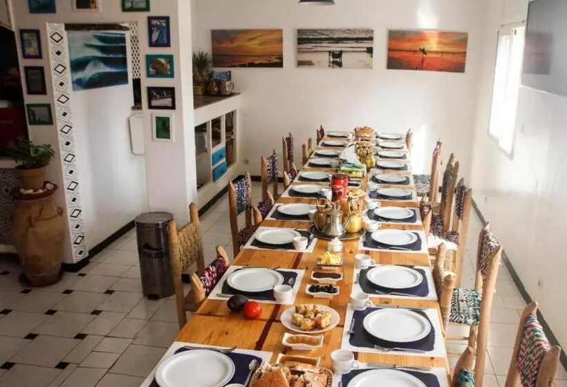 پانسیون Ifni Surf Hostal