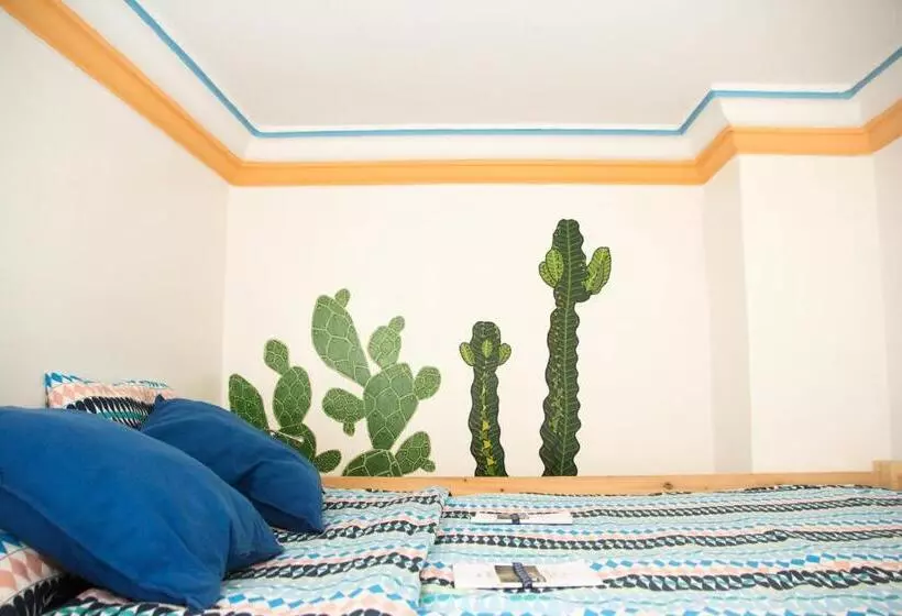 پانسیون Ifni Surf Hostal