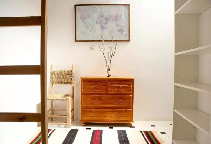 پانسیون Ifni Surf Hostal