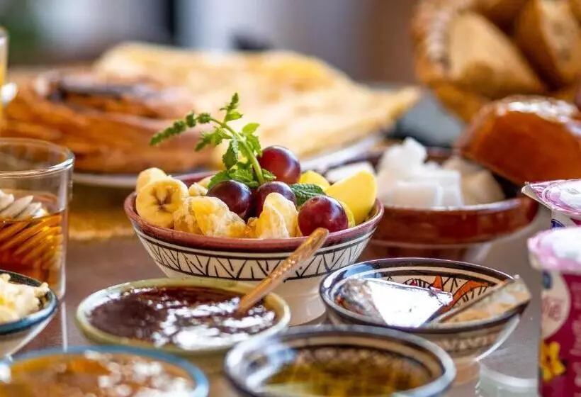 پانسیون Riad Rime Qoussai