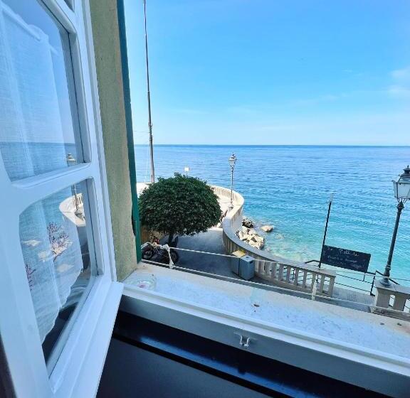 Un Terrazzino Sul Lungomare