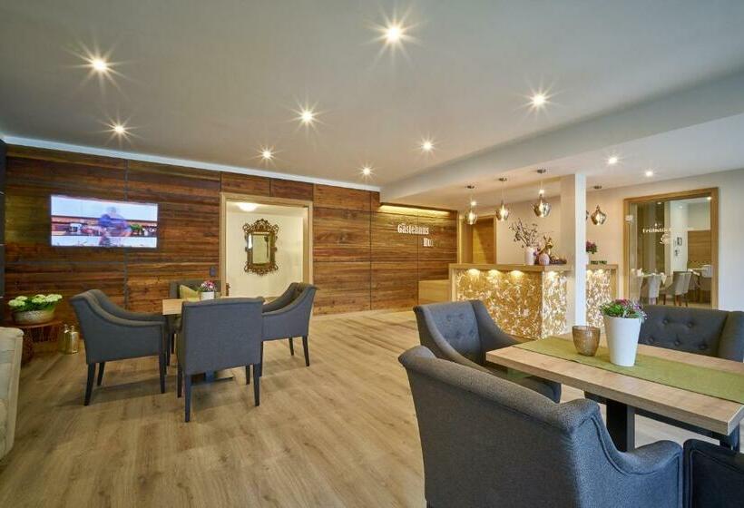 مبيت وإفطار Gästehaus Huber   Hotel Garni