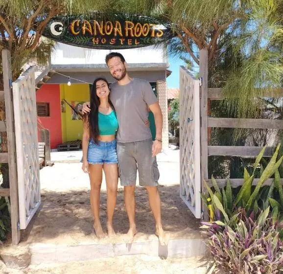 ユースホステル Canoa Roots Camping