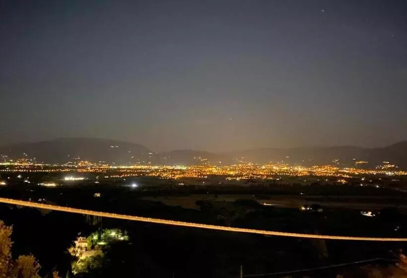 ホテル Agriturismo Casa Orsini