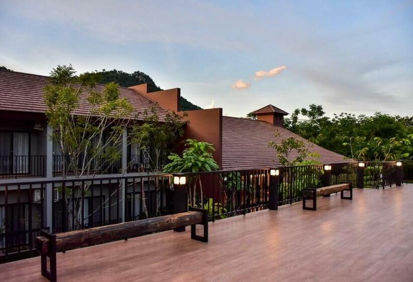 Otel Jingle Jungle Resort Khaoyai