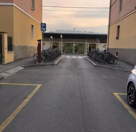 پانسیون Affittacamere Home&stazione Bologna