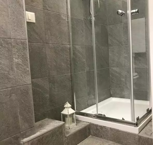 پانسیون Affittacamere Home&stazione Bologna