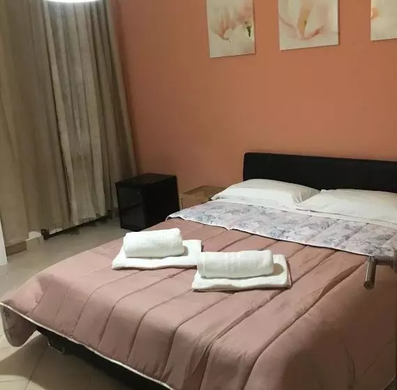 پانسیون Affittacamere Home&stazione Bologna