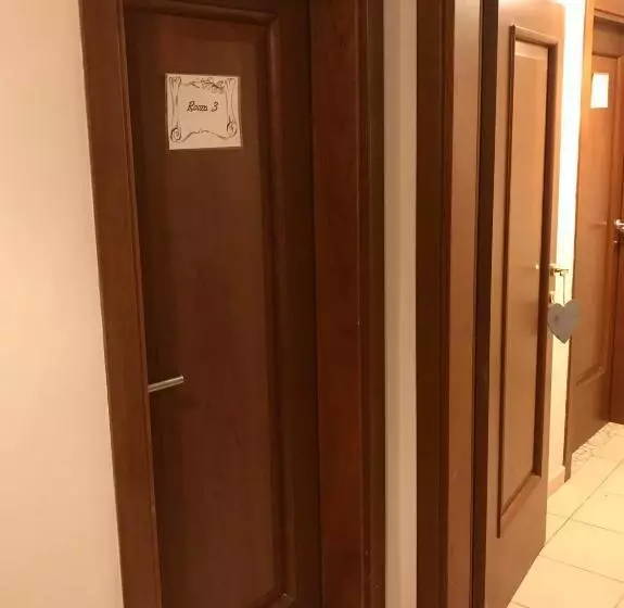 پانسیون Affittacamere Home&stazione Bologna