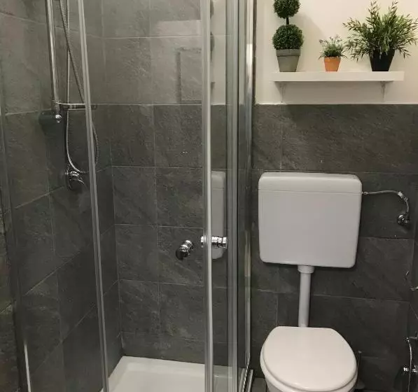 پانسیون Affittacamere Home&stazione Bologna