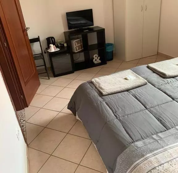 پانسیون Affittacamere Home&stazione Bologna