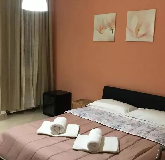 پانسیون Affittacamere Home&stazione Bologna